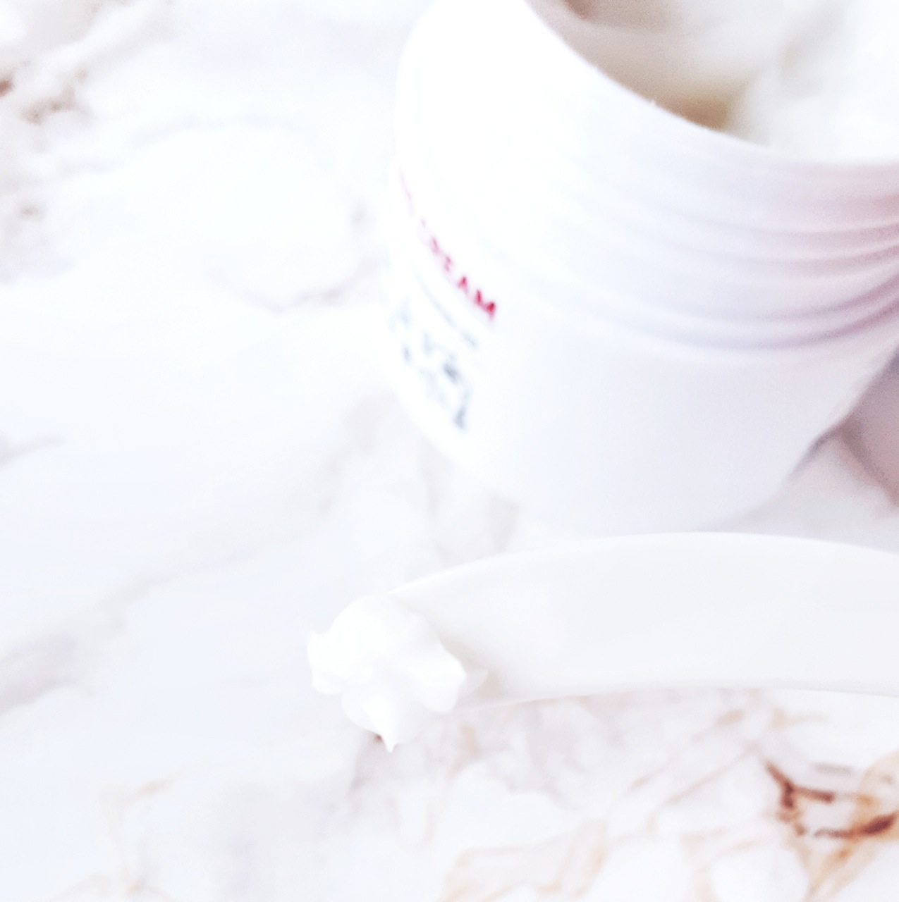 Swanicoco Lifetime Saver Bio Cream texture